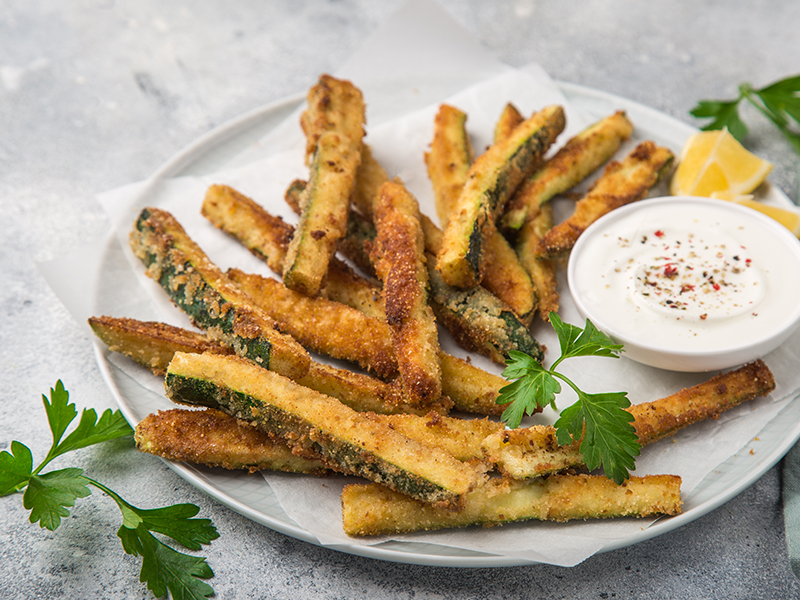 Courgette fries with a sweet vinegar dip
