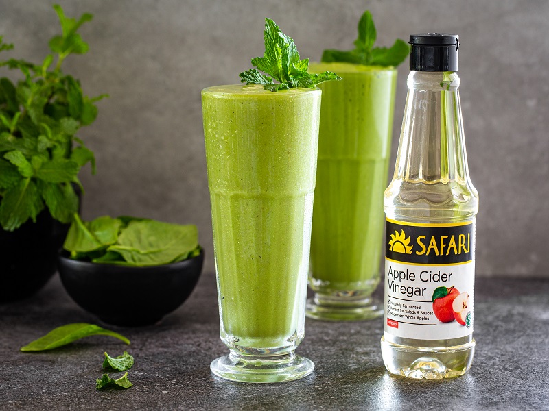Apple cider vinegar green smoothie