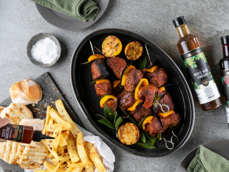 Beef espetadas on skewers